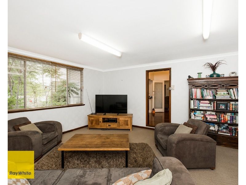 14 Recreation Road, Kalamunda WA 6076