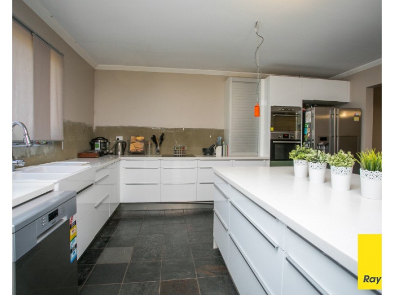 9 Grove Road, Walliston WA 6076