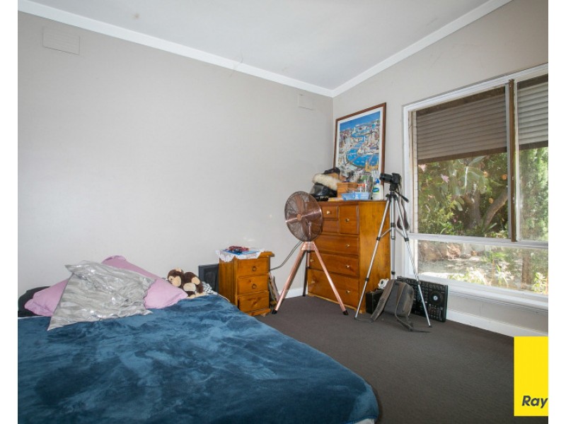 9 Grove Road, Walliston WA 6076