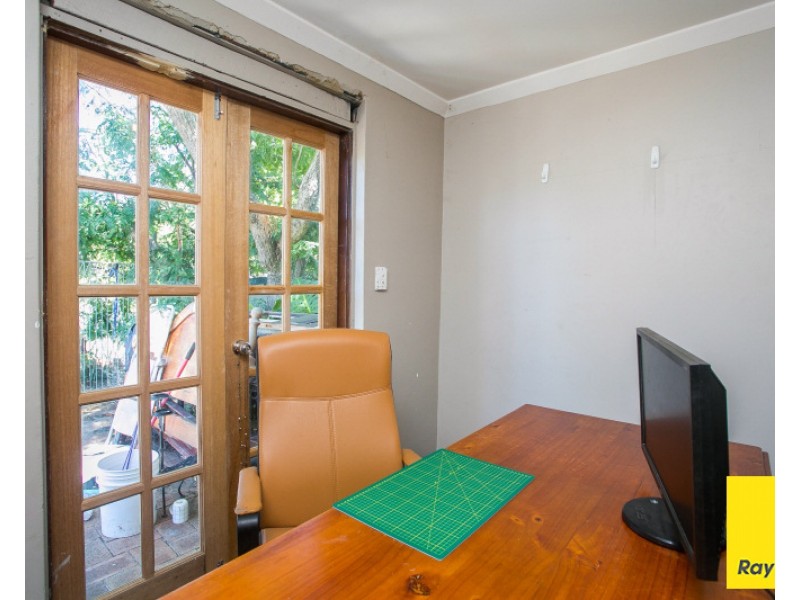 9 Grove Road, Walliston WA 6076