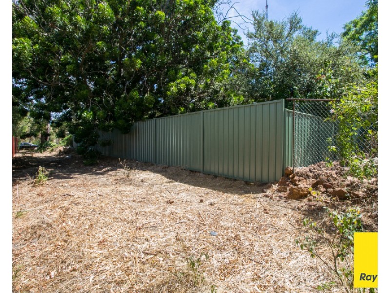 9 Grove Road, Walliston WA 6076