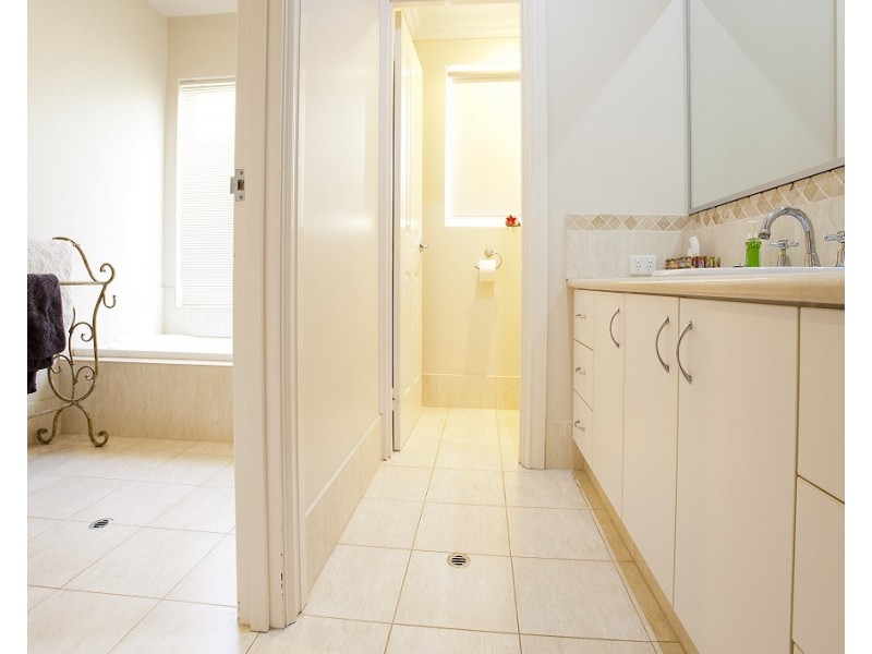 33 Wass Drive, Glen Iris WA 6230