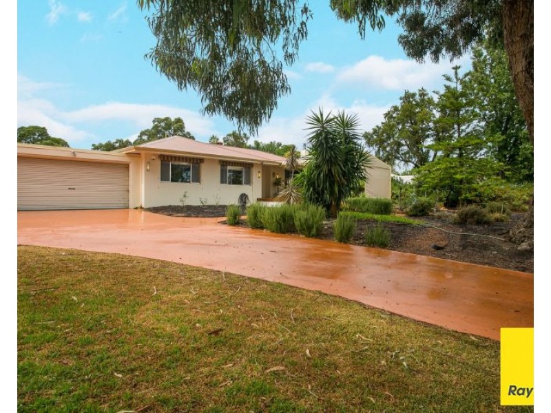 20 Mary Drive, Lesmurdie WA 6076