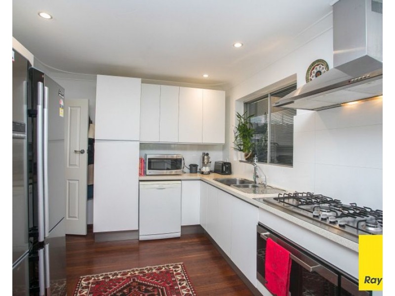 20 Mary Drive, Lesmurdie WA 6076