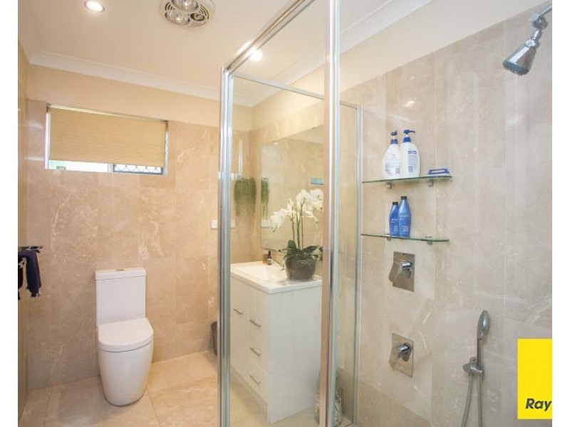 20 Mary Drive, Lesmurdie WA 6076