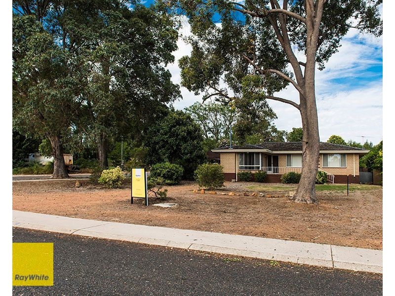 1 Gloucester Road, Kalamunda WA 6076