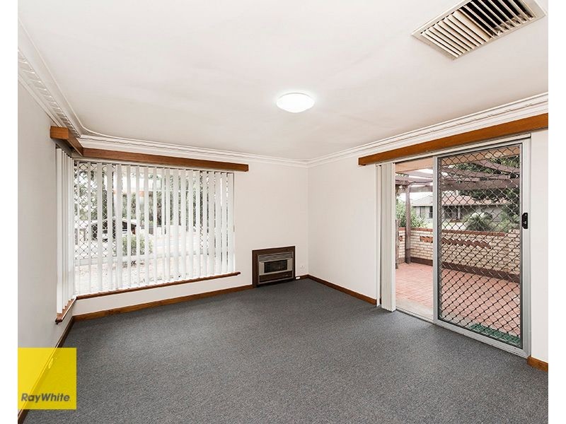 1 Gloucester Road, Kalamunda WA 6076