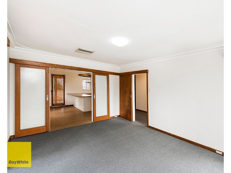 1 Gloucester Road, Kalamunda WA 6076