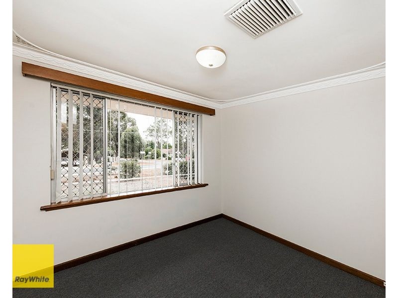 1 Gloucester Road, Kalamunda WA 6076