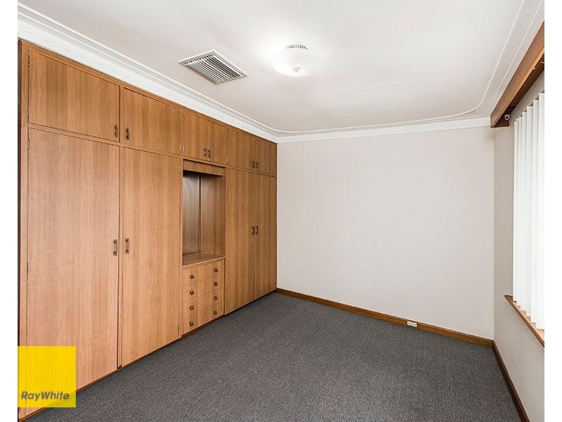 1 Gloucester Road, Kalamunda WA 6076