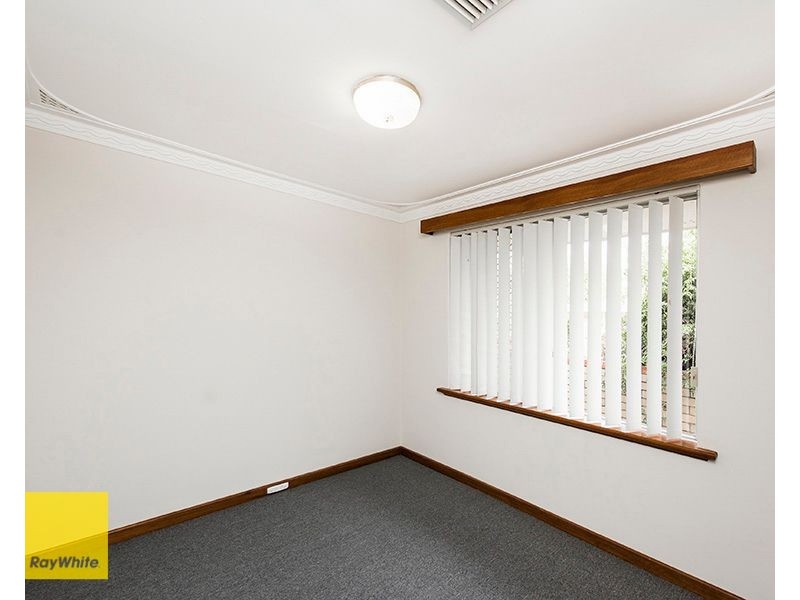 1 Gloucester Road, Kalamunda WA 6076