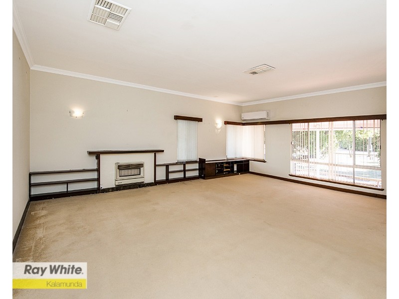 8 Jaraba Avenue, Gooseberry Hill WA 6076