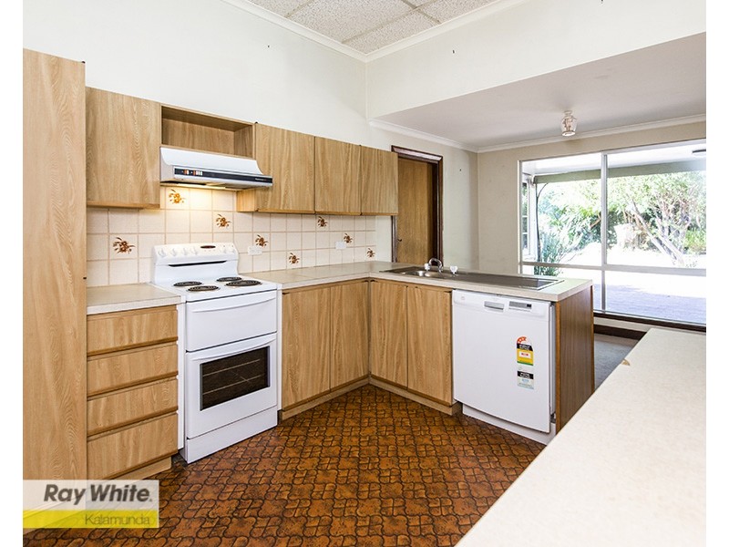 8 Jaraba Avenue, Gooseberry Hill WA 6076