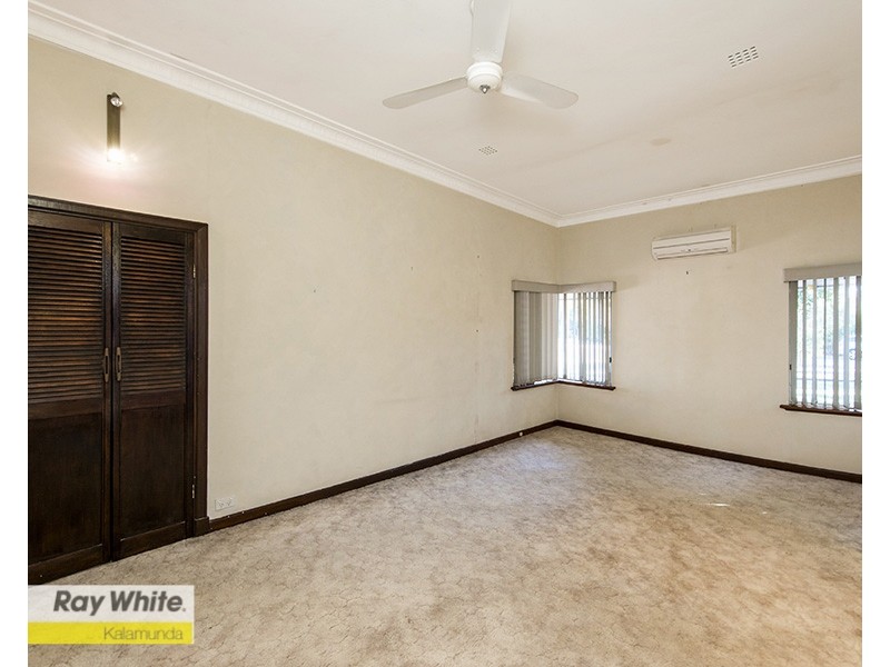 8 Jaraba Avenue, Gooseberry Hill WA 6076