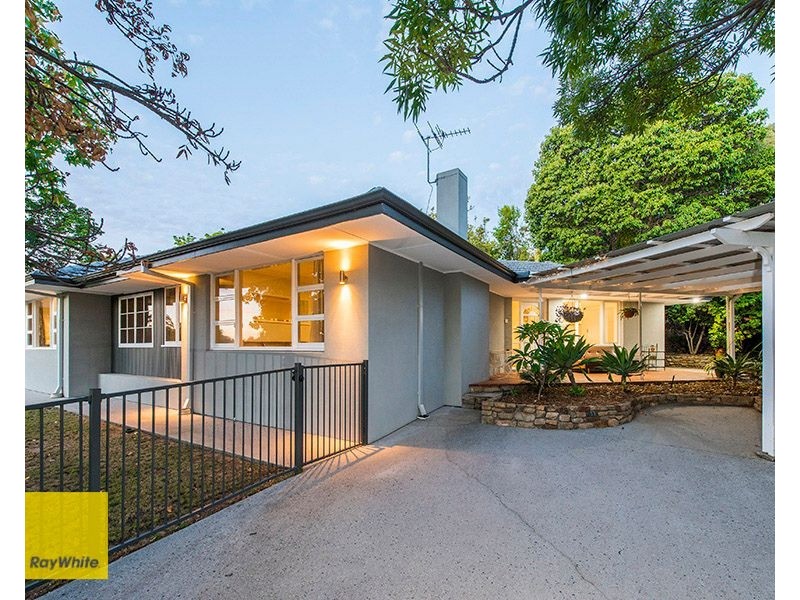 4 Zamia Road, Gooseberry Hill WA 6076