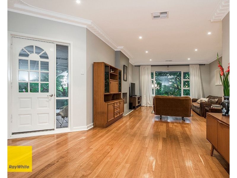 4 Zamia Road, Gooseberry Hill WA 6076