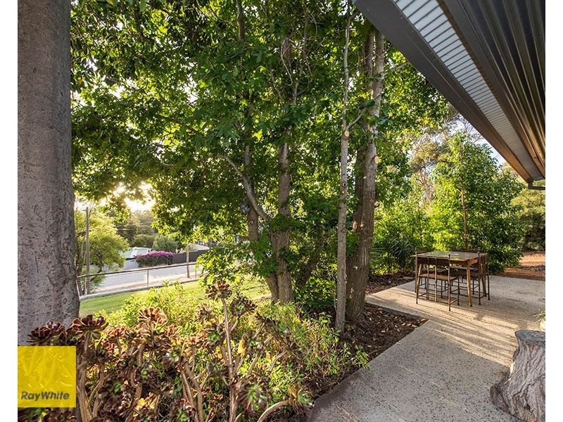 4 Zamia Road, Gooseberry Hill WA 6076