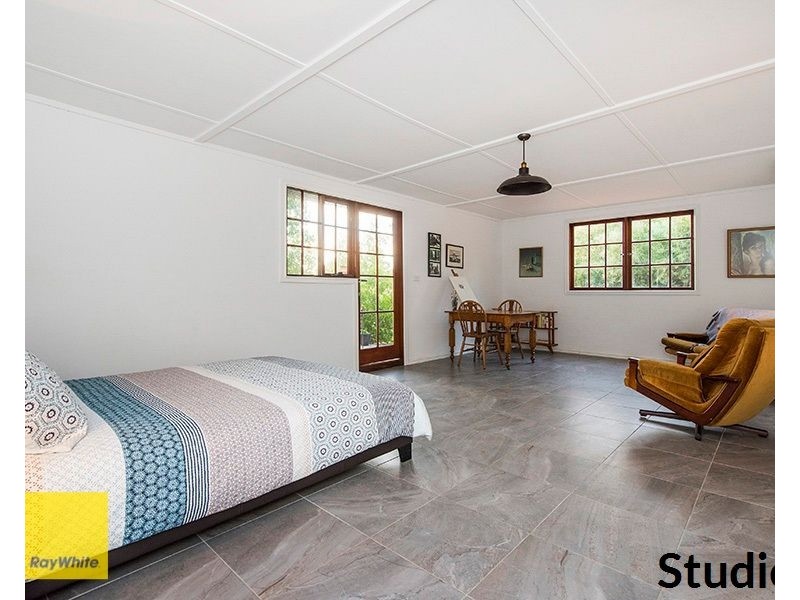 4 Zamia Road, Gooseberry Hill WA 6076