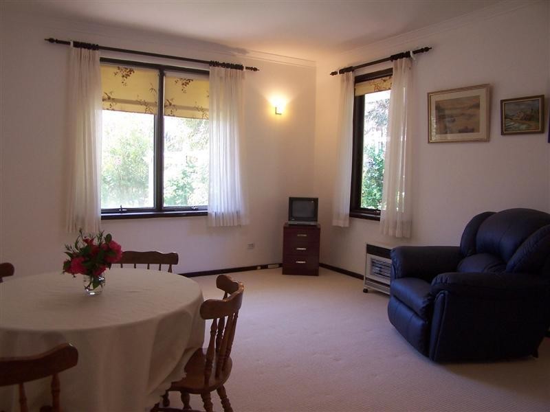 5 Standen Court, Kalamunda WA 6076