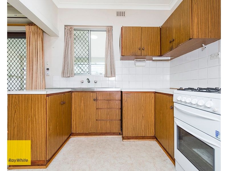 16 Newburn Road, High Wycombe WA 6057