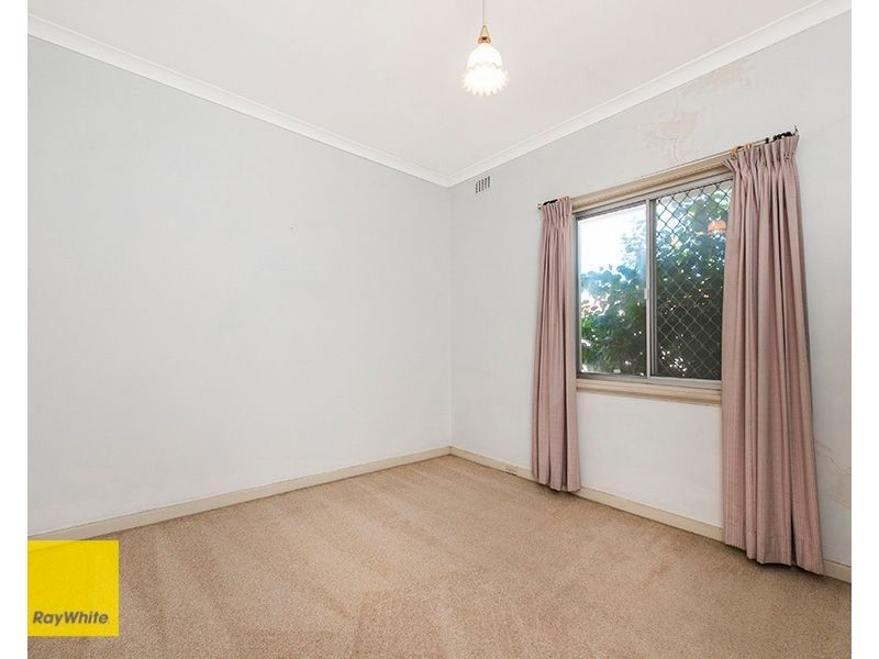 16 Newburn Road, High Wycombe WA 6057