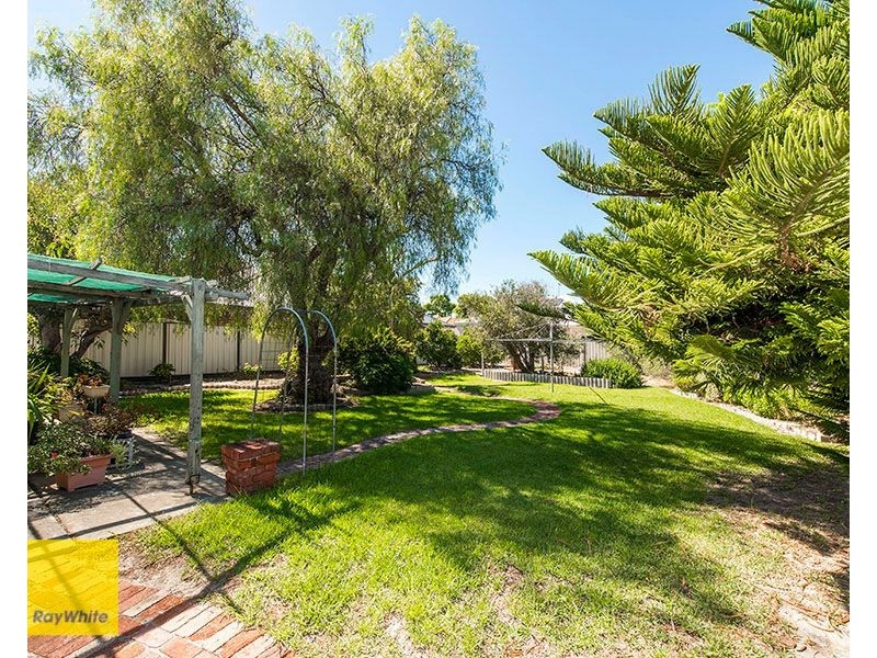 16 Newburn Road, High Wycombe WA 6057