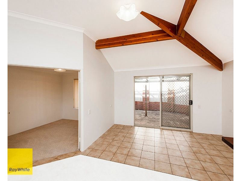 2/21 Central Road, Kalamunda WA 6076