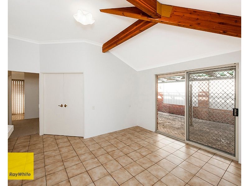 2/21 Central Road, Kalamunda WA 6076