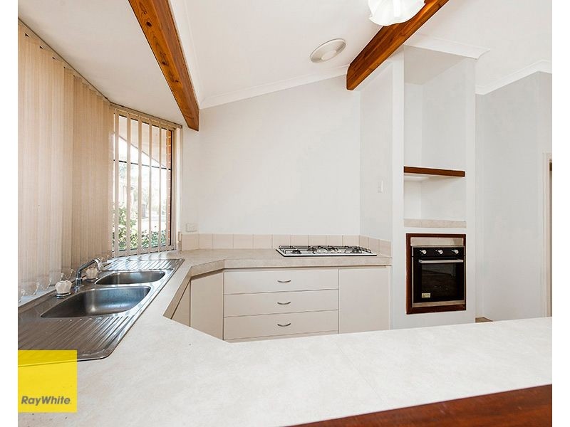 2/21 Central Road, Kalamunda WA 6076