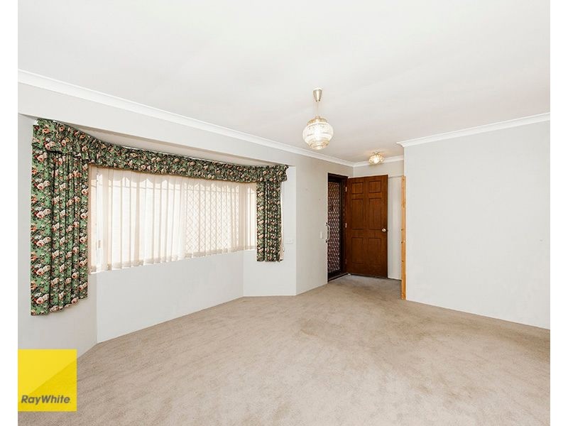 2/21 Central Road, Kalamunda WA 6076