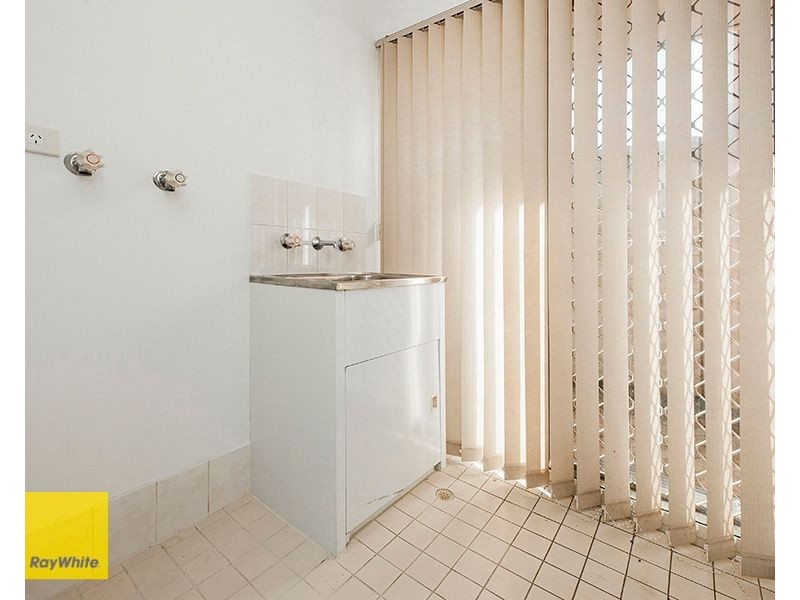 2/21 Central Road, Kalamunda WA 6076