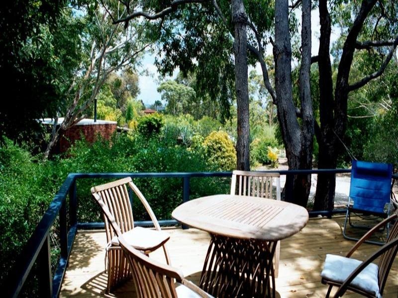 48 West Terrace, Kalamunda WA 6076