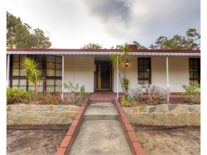 3 Azeeza Court, Darlington WA 6070