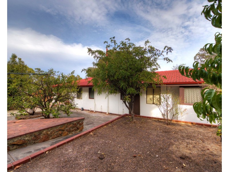 3 Azeeza Court, Darlington WA 6070