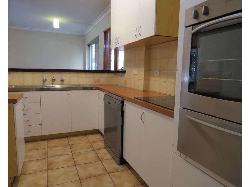 14 Worralda Street, Maida Vale WA 6057