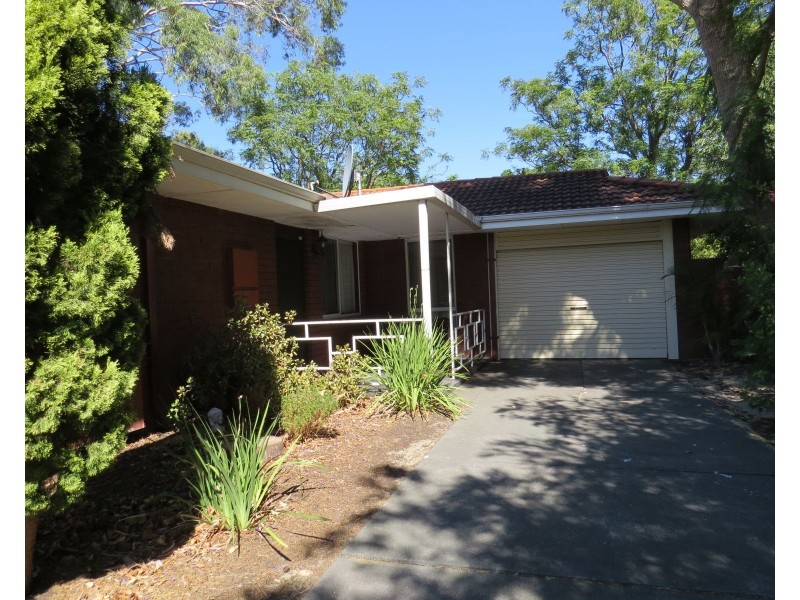 14 Worralda Street, Maida Vale WA 6057