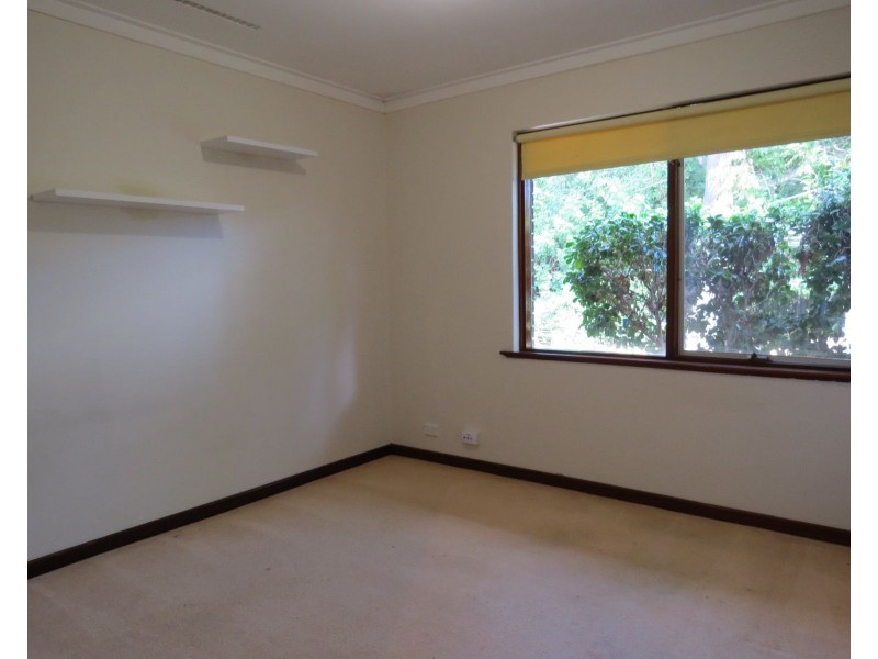 14 Worralda Street, Maida Vale WA 6057