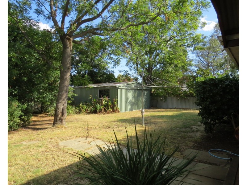 14 Worralda Street, Maida Vale WA 6057