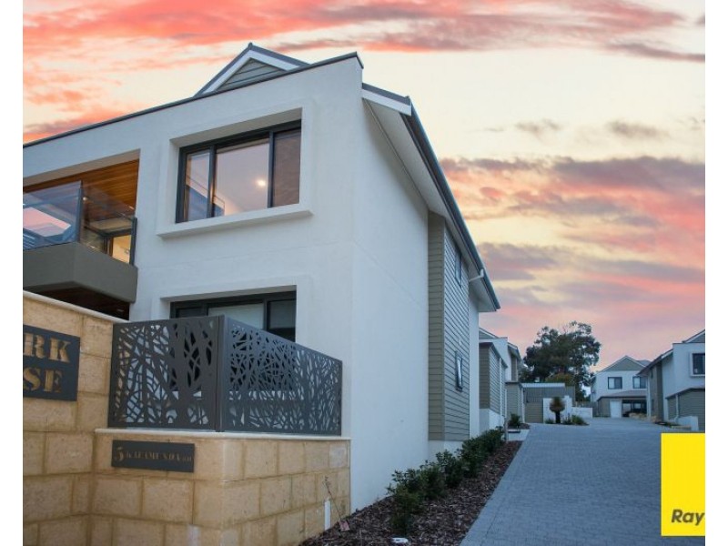 Unit 13/5 Kalamunda Road, Kalamunda WA 6076