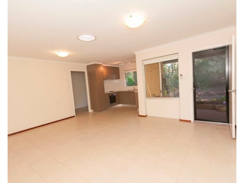 2/5 Varley Street, Lesmurdie WA 6076