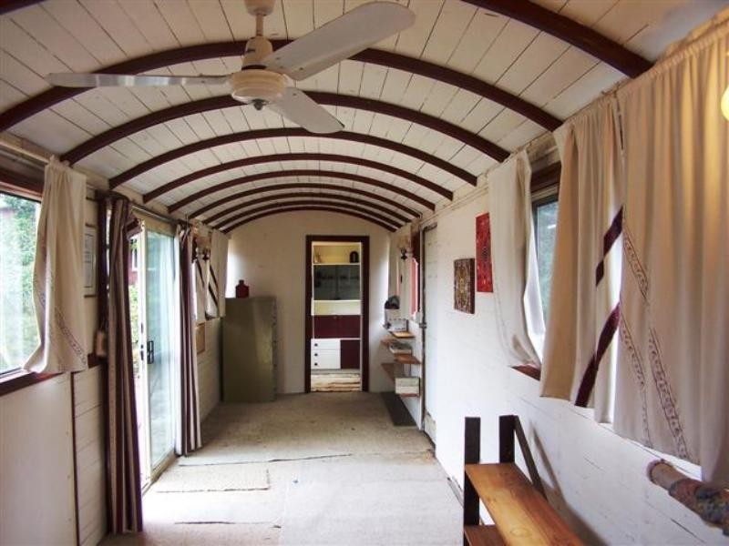 8 Valley Road, Kalamunda WA 6076