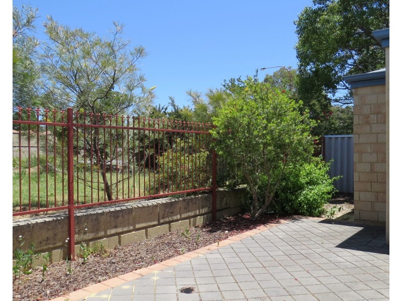 1/2368 – 2370 Albany Highway, Gosnells WA 6110