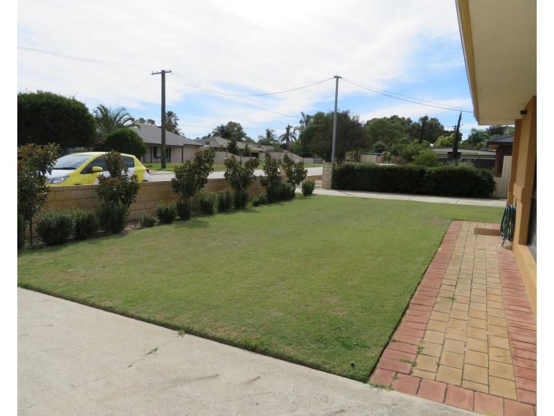 54 Carissa Way, Forrestfield WA 6058