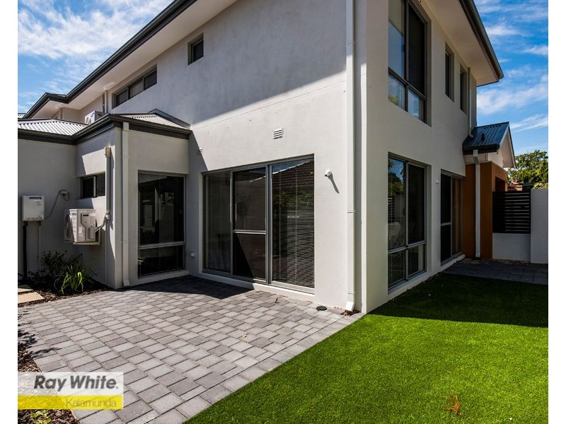 Unit 1, 12 Heath Road, Kalamunda WA 6076