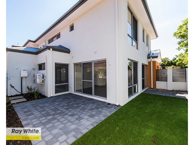 Unit 1, 12 Heath Road, Kalamunda WA 6076
