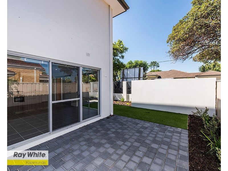 Unit 1, 12 Heath Road, Kalamunda WA 6076