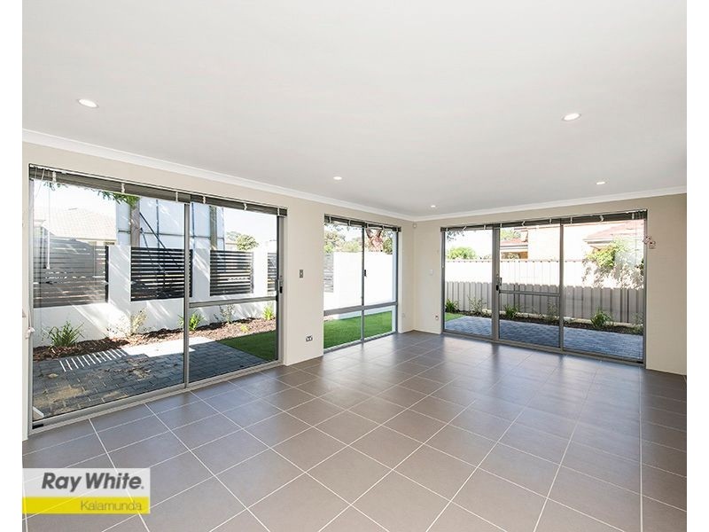 Unit 1, 12 Heath Road, Kalamunda WA 6076