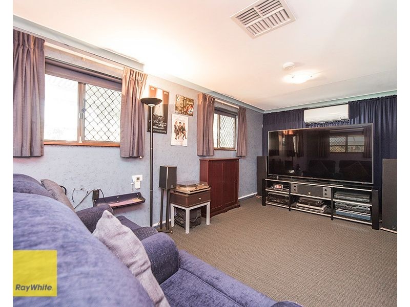 47 Lyndhurst Road, Kalamunda WA 6076