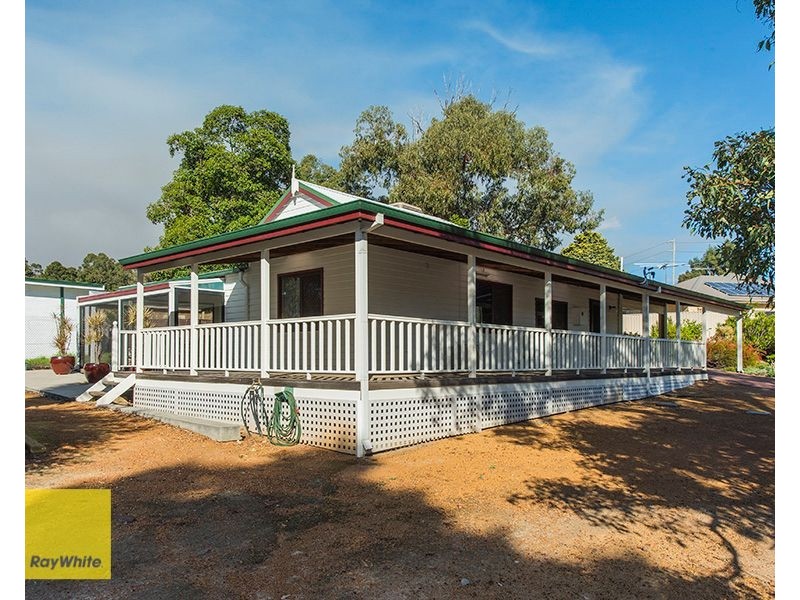 47 Lyndhurst Road, Kalamunda WA 6076