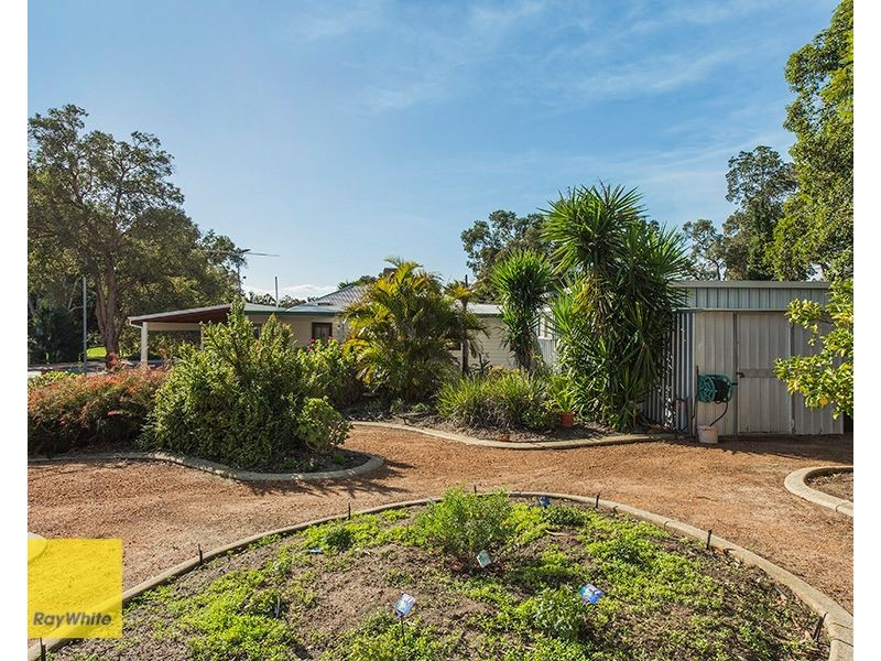 47 Lyndhurst Road, Kalamunda WA 6076